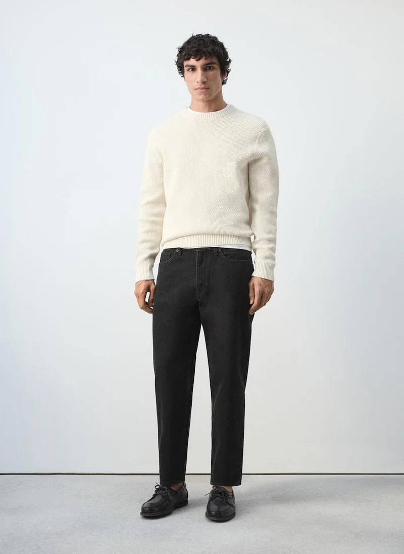 Mango Man  Sammy cropped carrot-fit jeans for Men | Best Price UAE